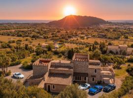 Luxus Finca Meer- Panoramablick privater Pool Spa Sauna Son Servera，位于松塞尔韦拉的酒店