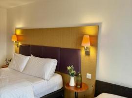 Premier Nights, Standish M6 J27，位于斯坦迪什的酒店