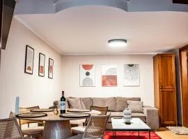 Tollmere Hospitality Λύχνος suite