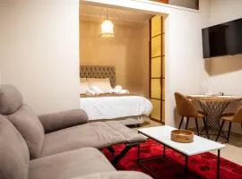 Tollmere Hospitality Ηχώ