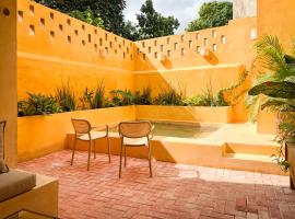 Kuka y Letras，位于梅里达的带泳池的酒店