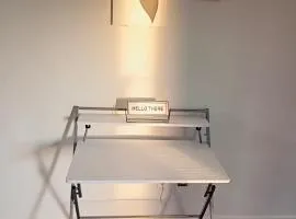 Fletcher Street Hideaway Room 8 with Cozy Vibes