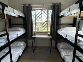 Zig Zag Hostel，位于伊塔卡雷的酒店