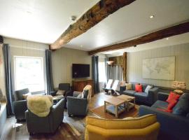 Holiday Home in Bièvre near Forest & Pond，位于Cornimont的酒店