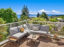 Queen Anne Retreat with Bay Views Dining & Shop