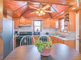 Private quiet home，位于West Babylon的自助式住宿