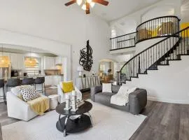 Modern 6BR Luxury Villa - Theater, Games, Peloton & EV