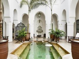 摩达摩洛哥传统庭院住宅，位于马拉喀什穆阿西尼博物馆附近的酒店