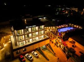 Hotel Memai Suites，位于卡萨米尔的酒店