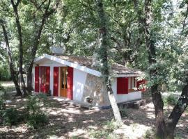 Charming Chalet with Terrace in Lavinaio – 32 m²，位于Fleri的酒店