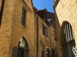 Maison de Charme dans la Cité