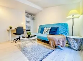 Studio cosy sous les toits en plein centre-ville