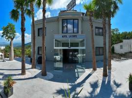 La Corte Park Hotel & Spa，位于Palma Campania的酒店