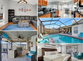 Stunning Heated Pool House for 10 in Brandon, FL，位于布兰登的酒店