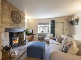 Charming Cotswold Cottage in Central Winchcombe