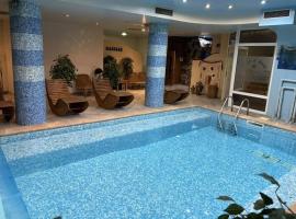 Hotel Premier - Veliko Tarnovo City Center, Panorama View，位于大特尔诺沃的酒店