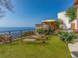 Villa Degli Ulivi，位于弗洛里的酒店