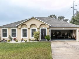 Luxury Boho Getaway Experience W Pool Table，位于克莱蒙的酒店