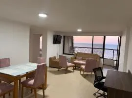 R11 Riohacha lindo, cómodo y seguro apartamento con balcón mirando el mar