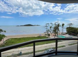 Piúma Palace Hotel，位于皮乌马的酒店