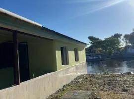 Casa 50 metros da praia mansa