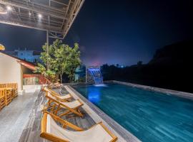 Odyssey Hotel 2, Tours & Motorbikes Rental，位于河江的酒店