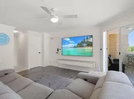 Trade Winds Unit 5, 52 Edmund St, Kings Beach