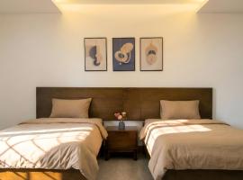 Katka Hotel River 2 Hai Phong，位于Lực Hánh的酒店