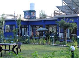 The Tiger Waterfront Resort，位于Mādho Tānda的酒店