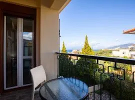 Il Gusto Rooms - Avia Seaview Retreat!