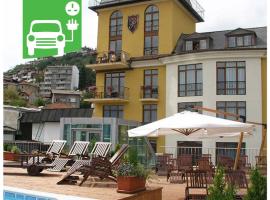 Hotel Premier - Veliko Tarnovo City Center, Panorama View，位于大特尔诺沃的酒店