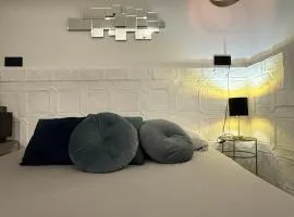 Gollum-Goretti House