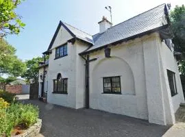 Seaways Cottage Hoylake