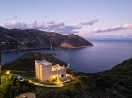 Taenarioum Antico - Mani Stone Tower with Sea View，位于P&aacute;liros的乡村别墅