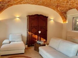 C'era una Volta - country home，位于诺瓦拉的酒店