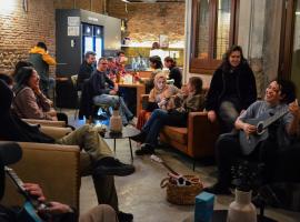 Black Swan Hostel Granada，位于格拉纳达的青旅