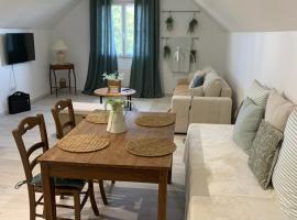 Appartement Adriana，位于德西兹的酒店