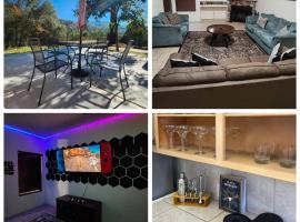 The Gathering Spot-6 miles from Sequoia Nlt'l Park，位于三河城的酒店