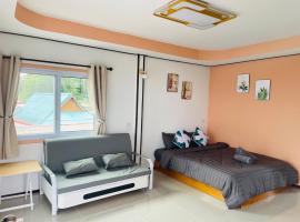 ระเบียงพานโฮมสเตย์ ที่พักเกาะลิบง RabeangPhan Homestay Libong，位于利邦岛的带停车场的酒店