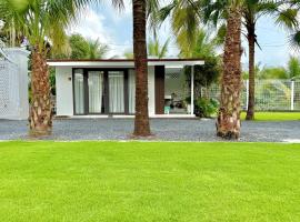 Coconut Garden Đồng Th&aacute;p，位于Ấp B&igrave;nh Hiệp的带停车场的酒店