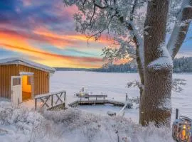 Waterfront Cabin - 15 Minutes from Downtown Oslo