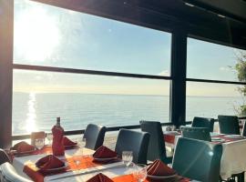 Deniz Hotel Kumburgaz，位于大切克梅杰的酒店