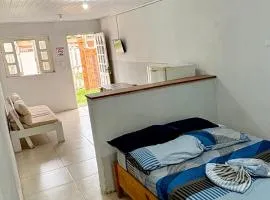 Kitnet a 150m da praia com Ar Condicionado