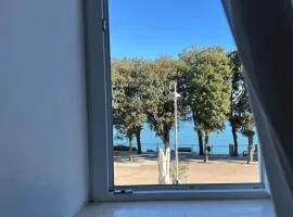 S035 - Sirolo, appartamento in piazza, vista mare
