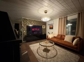 Cozy house near the river - sauna, Wi-Fi，位于托尔尼奥的酒店