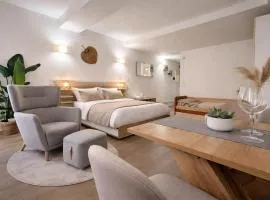 TIMELESS HOME Deluxe Cinema Suite