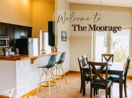 The Moorage - Luxury 2 bed & 2 bath Condo on Marina，位于尤克卢利特的酒店