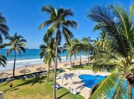 Luxury Beachfront Condo at Iguana-Ixtapa