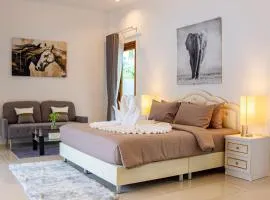 Samui Tropical Pool Villas