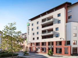 阿讷西中心火车站宜必思尚品酒店，位于安锡的酒店